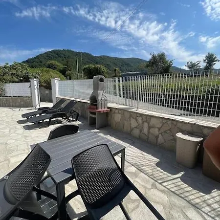 House Holidays Da Oneglia Aulla